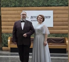Домашняя атмосфера и казачий ритм &mdash; новое шоу дуэта Суховых в ЦОК ВКС